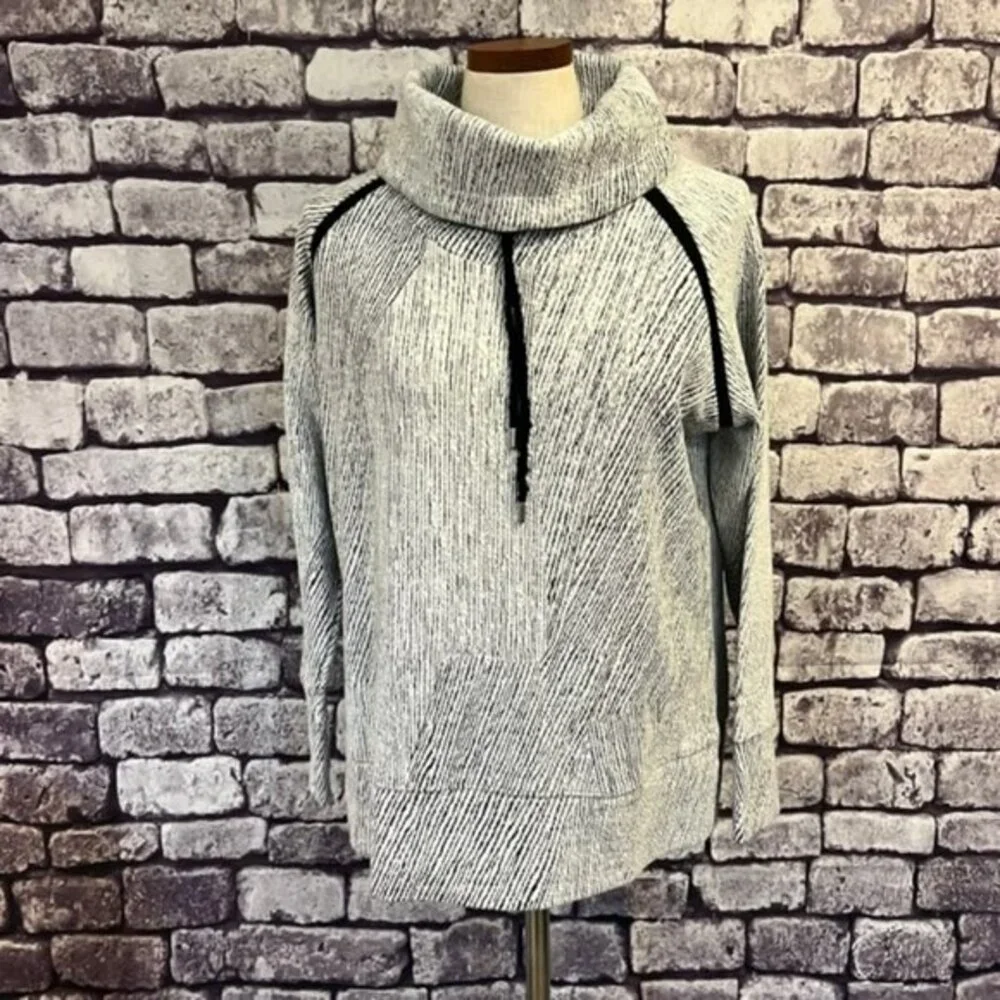 Kirkland Black & Ivory Cowlneck Top Size L